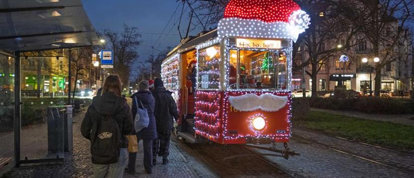 Ruszyły świąteczne tramwaje. Perełka i siódemka zabrały pierwszych pasażerów
