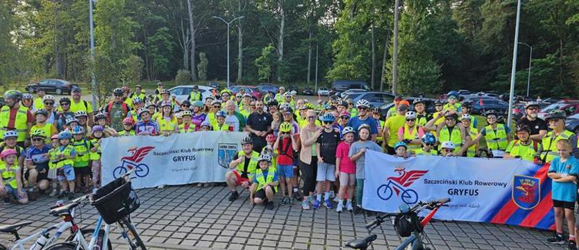 Ponad dwustu rowerzystów na trasie