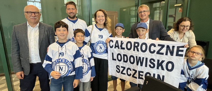 Radni zdecydowali: będzie całoroczne lodowisko miejskie w Szczecinie