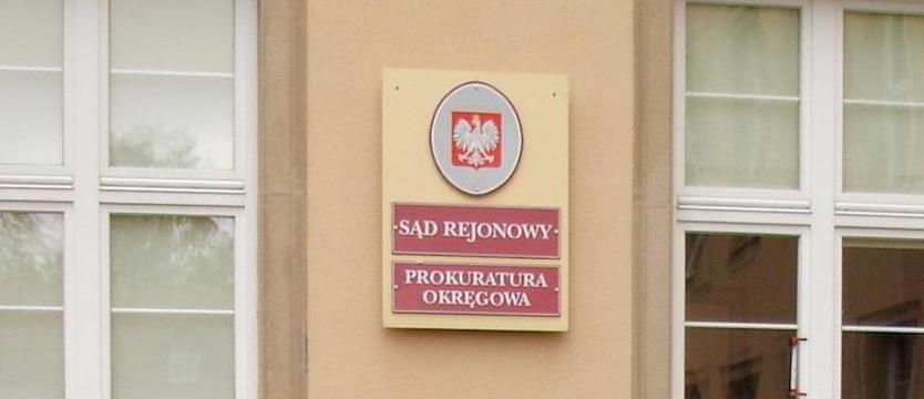 Śledztwo dotyczące nękania bezdomnych przez policjantów przedłużone do 12 listopada