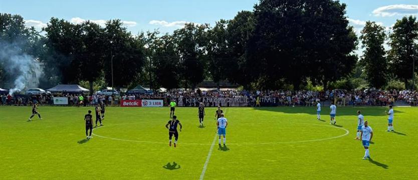 Piłka nożna. Derby Stargardu dla Kluczevii
