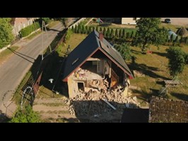 Stracili dom przez sąsiada. Rodzina Wawrzyniaków z gminy Resko próbuje odzyskać dawne życie