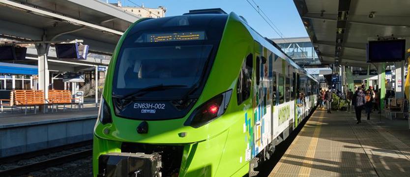 Pociągi staną w październiku?