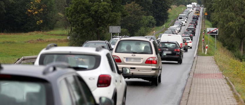 Prawo jazdy po ukończeniu 17 lat. Na okres próbny i pod rygorami