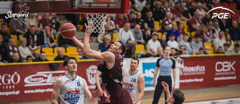 Koszykówka. Spójnia w półfinale