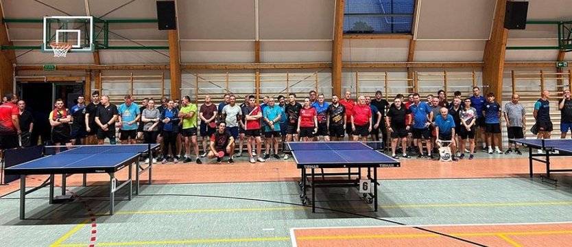 Tenis stołowy. Nocne zmagania o puchar Burmistrza Stepnicy