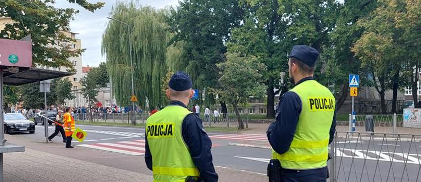 Więcej patroli i pogadanek o ruchu drogowym. Trwa akcja „Bezpieczna droga do szkoły"