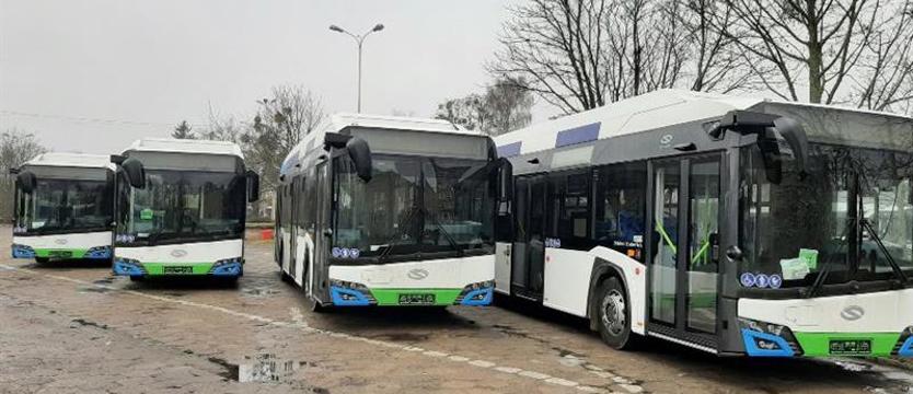 Cztery nowe elektryki dotarły do Szczecina