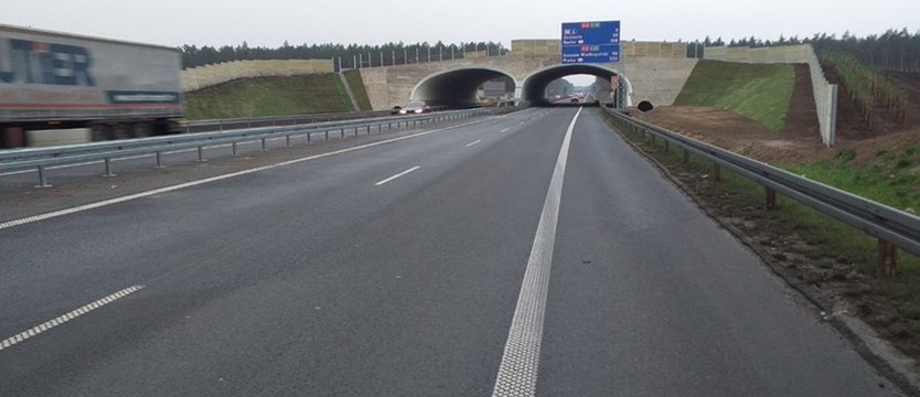 Dwoma jezdniami na autostradzie A6 Szczecin Dąbie - Rzęśnica