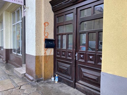 Klaka schodowa przy ul. Emilii Plater w Szczecinie , na której matka przebywała z martwym dzieckiem