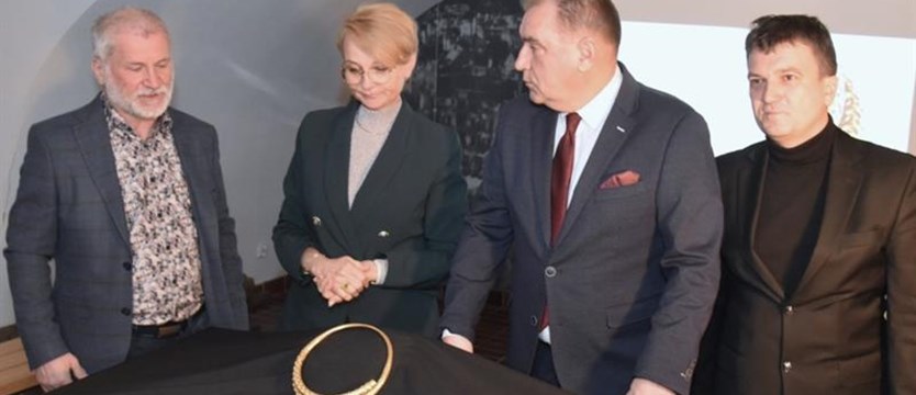 Kopia gockiego naszyjnika w kołobrzeskim muzeum