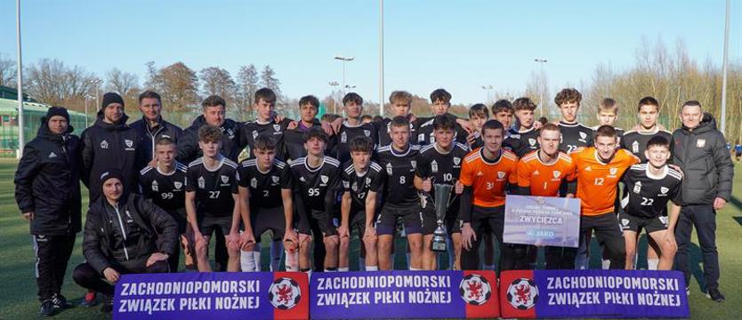 Piłka nożna. FASE z Pucharem Prezesa ZZPN pod patronatem „Kuriera"