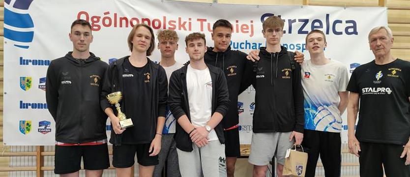 Siatkówka. UKS Błyskawica Szczecin zwycięża i ogłasza nabór do klasy sportowej!