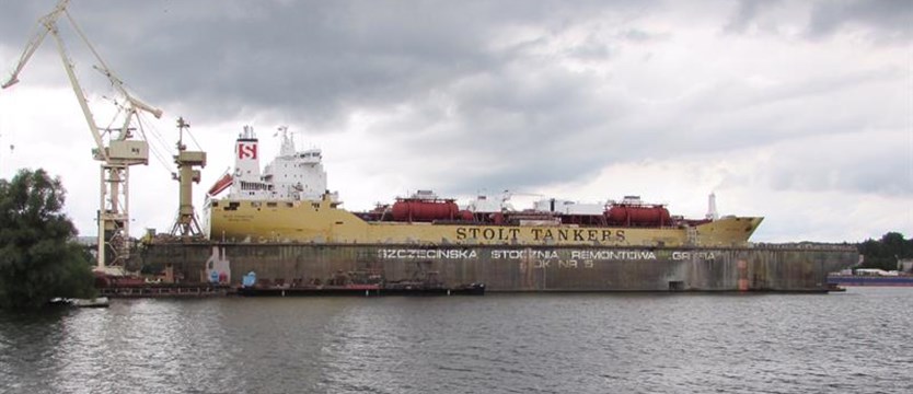 „Gryfia” pełna statków. Kolejny chemikaliowiec w doku