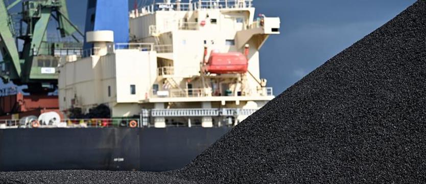 Zboża i węgiel do góry, lekkie hamowanie w e-commerce