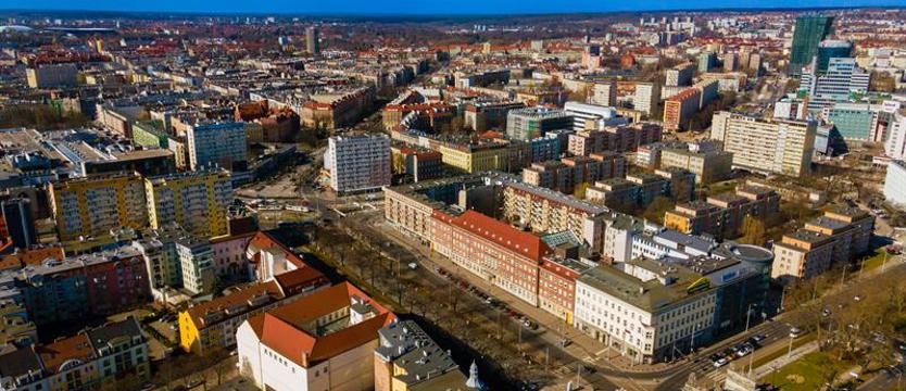 Koniec z hojnymi bonifikatami? Szczecin układa nowy plan gospodarowania mieszkaniami