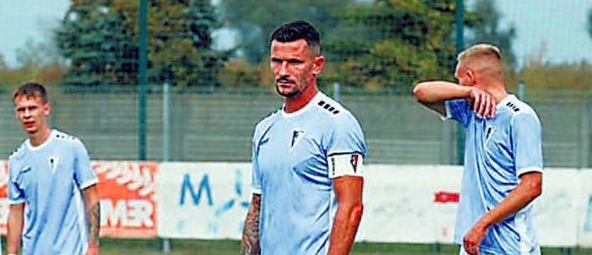 Piłka nożna. Problemy Pogoni z napastnikami. Powrót Adama Frączczaka?