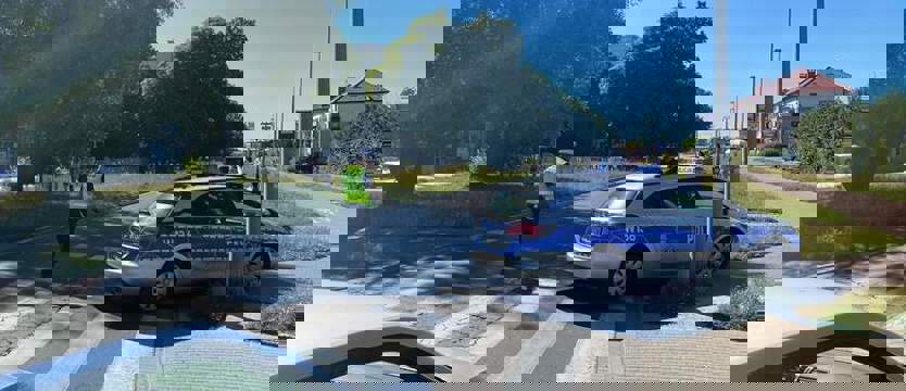 Korek na ul. Ku Słońcu. Samochód potrącił pieszego