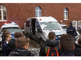 Dzień Otwarty Komendy Miejskiej Policji w Szczecinie. "Noszenie policyjnego munduru to jest zaszczyt"