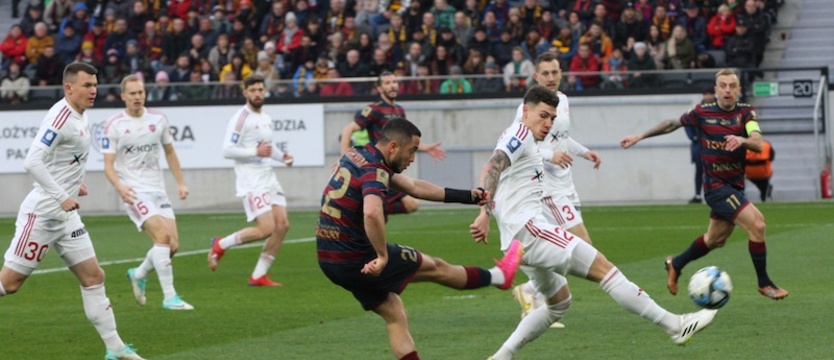 Piłka nożna. Pogoń zremisowała z mistrzem Polski, choć była lepsza...