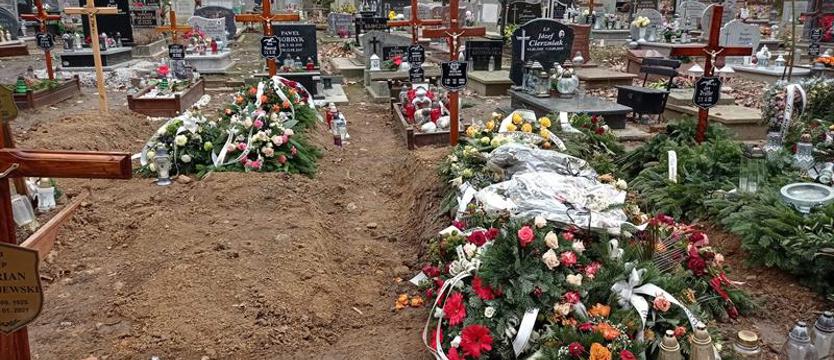 Ta zniszczona mogiła