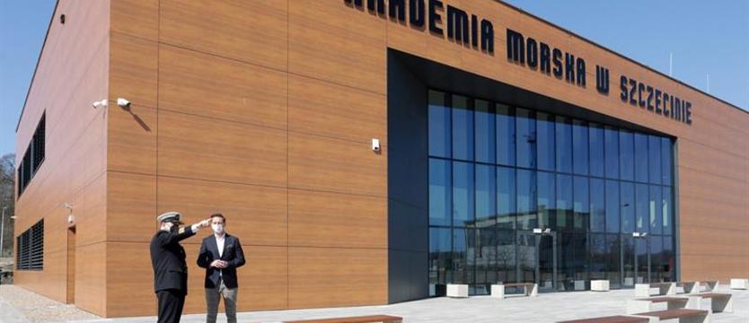 Budynek Centrum Eksploatacji Obiektów Pływających już stoi. Trwa wyposażanie