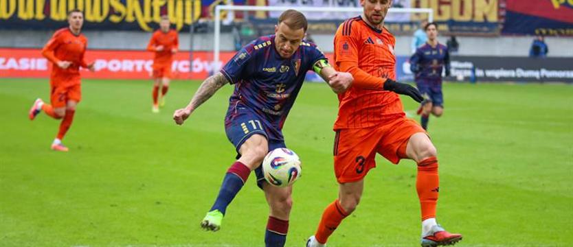 Piłka nożna. Pogoń powiela stare błędy!