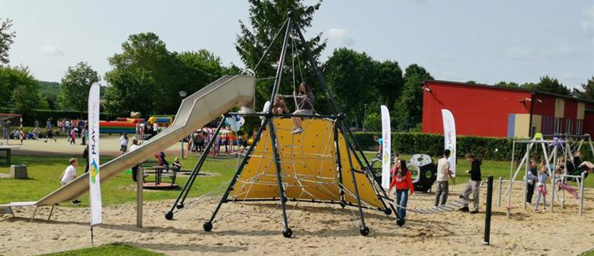 Plac zabaw nie tylko dla uczniów