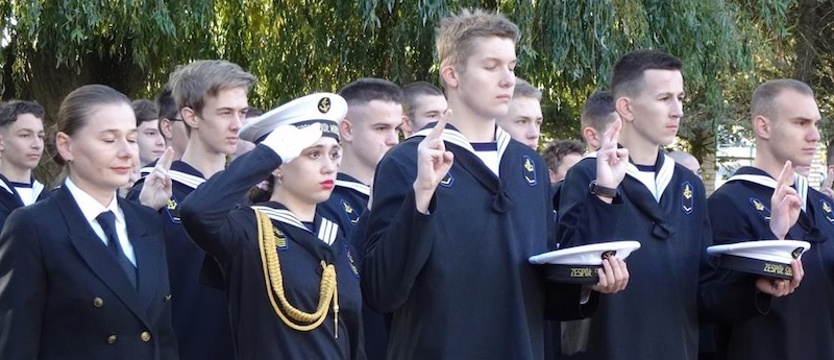 Ślubowanie w świnoujskim Zespole Szkół Morskich