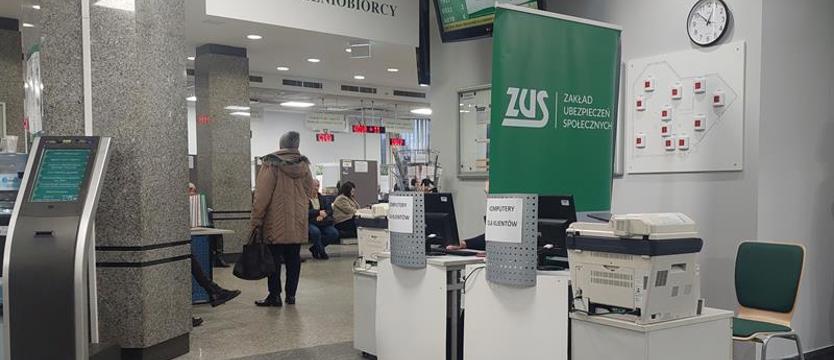 Zanim zadzwoni ankieter. ZUS dąży do doskonałości
