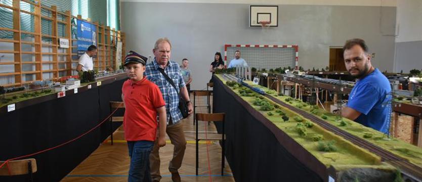 Fascynuje ich kolej w miniaturze