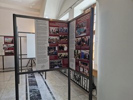 Nowa wystawa w Zamku Książąt Pomorskich. 35 lat odrodzonego Senatu