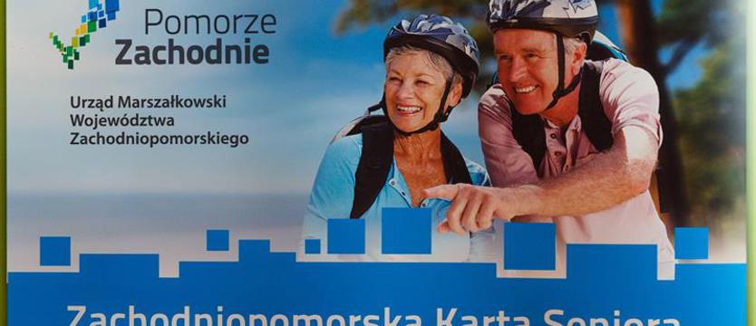 Seniorom oraz rodzinom. Karty na zniżki także dla koszalinian i szczecinian