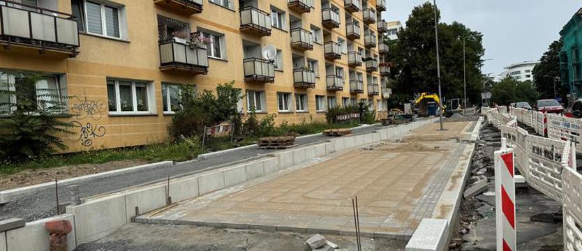 Ścieżka na Matejki w budowie