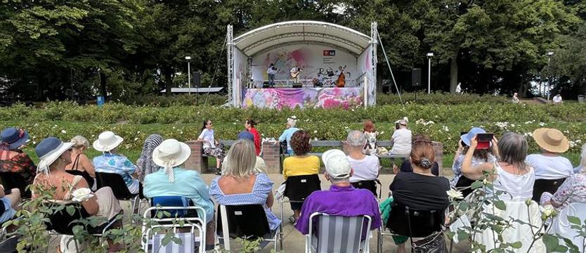 Aktywnie i artystycznie na Różance