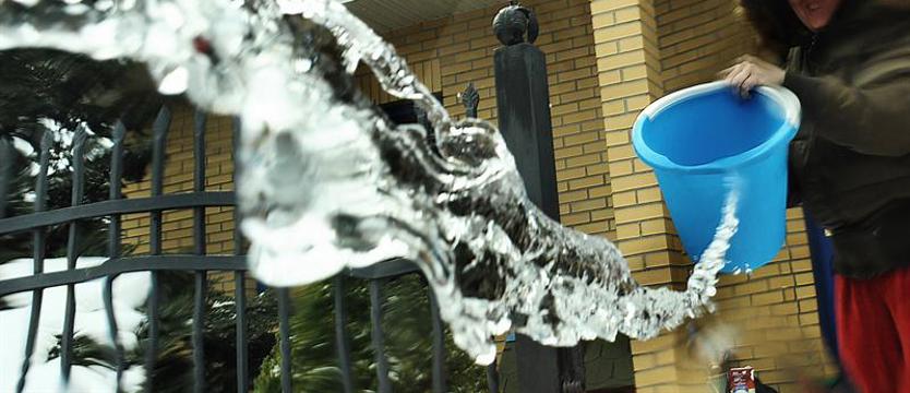 Dyngusowe lanie z umiarem. Za przesadę grożą mandaty