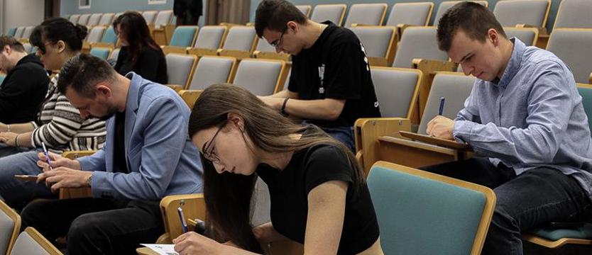Zmieniają się zasady polskiej pisowni. Ma być prościej