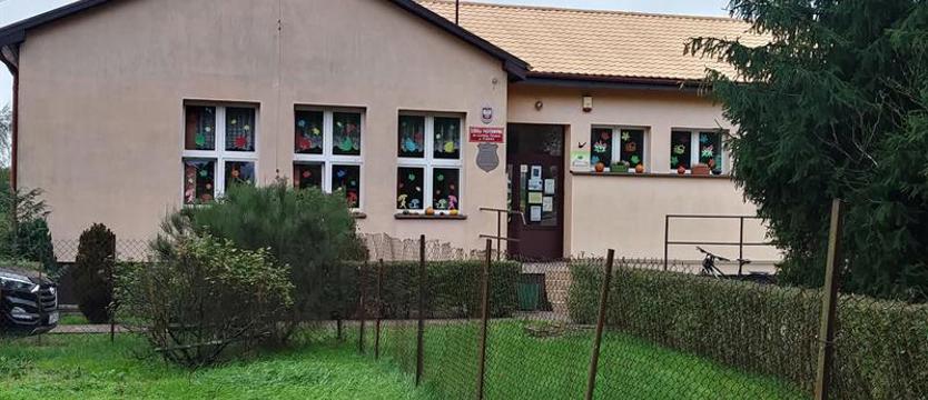 „Szkoła to nie biznes”. Akcja protestacyjna trwa