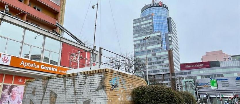 Ostrzeżenie o ryzyku przekroczenia poziomu alarmowego PM10