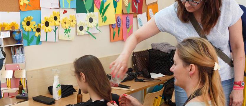 Z pomocą chorym na raka. Strzyżenie na szczytny cel