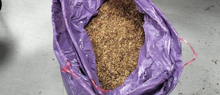 Nielegalne papierosy i tytoń w Stargardzie. Policja zatrzymała dwóch seniorów