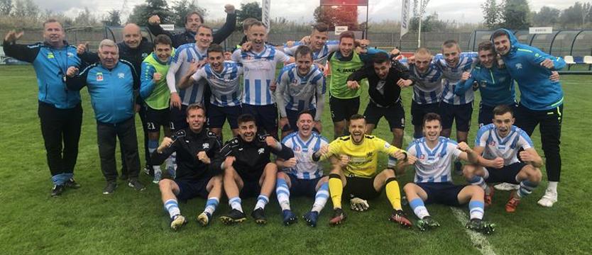 Piłka nożna. Emocje w meczu Świtu