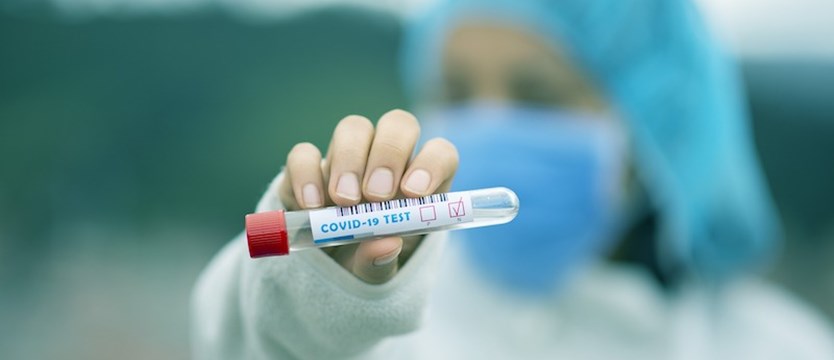 Ministerstwo Zdrowia: 107 nowych zakażeń koronawirusem. Zmarło 18 osób z COVID-19