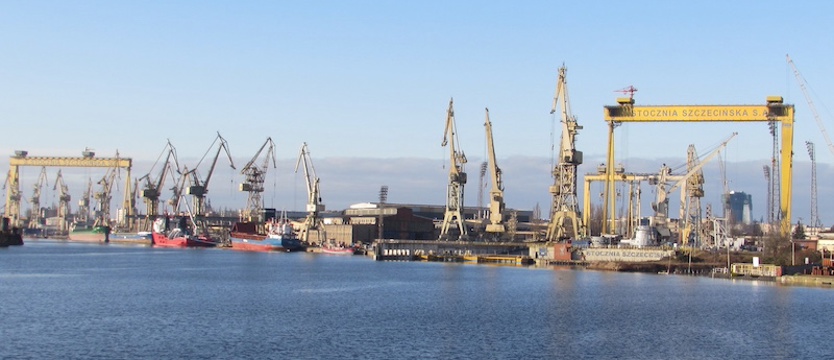 Tragiczny wypadek w stoczni. Nie żyje mężczyzna