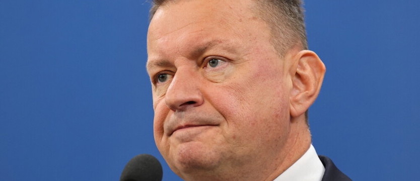 Do sądu trafił akt oskarżenia wobec m.in. Mariusza Błaszczaka ws. odtajnienia części planu „Warta”