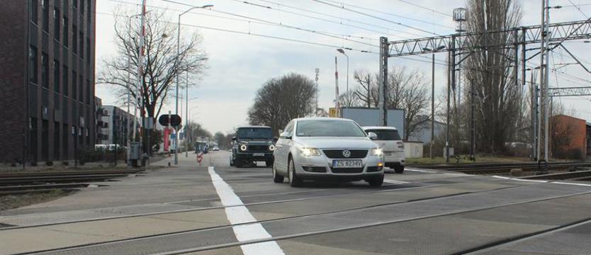 Cukrowa już z przejazdem. Koniec utrudnień dla kierowców i pasażerów