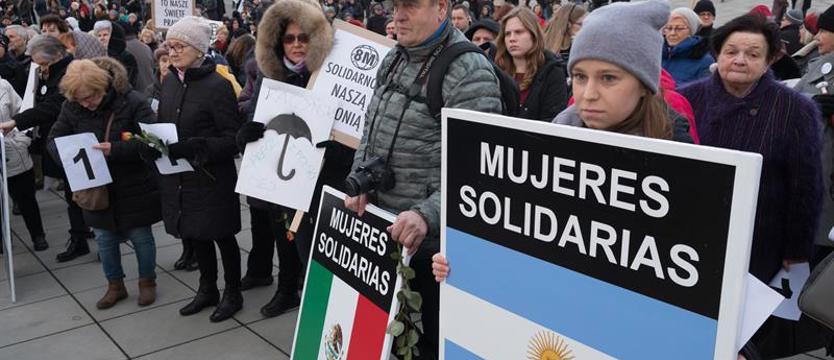 "Chciałybyśmy dać kobietom siłę". 100 tysięcy dla organizacji pozarzdowych