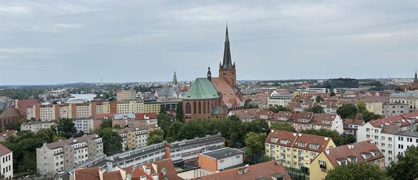 Wrześniowe wybory w Szczecinie. Wstęp do gry osiedlowych interesów