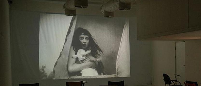 Dzieła libańskiego twórcy w Trafo. Utopia, religia, tożsamość