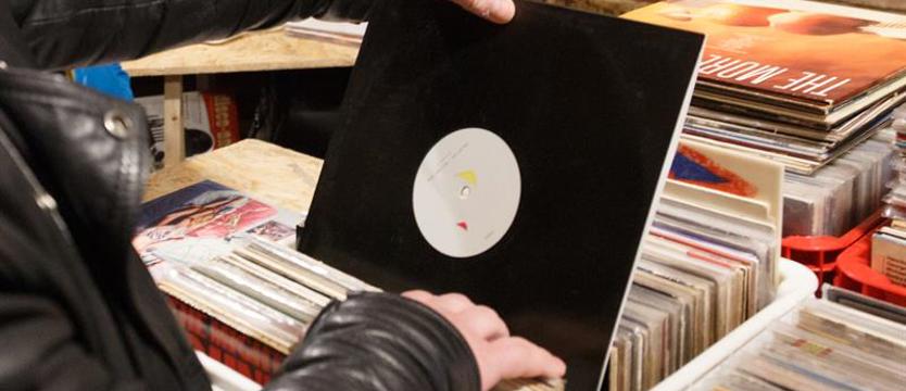 Co w duszy gra. Moda na winyle